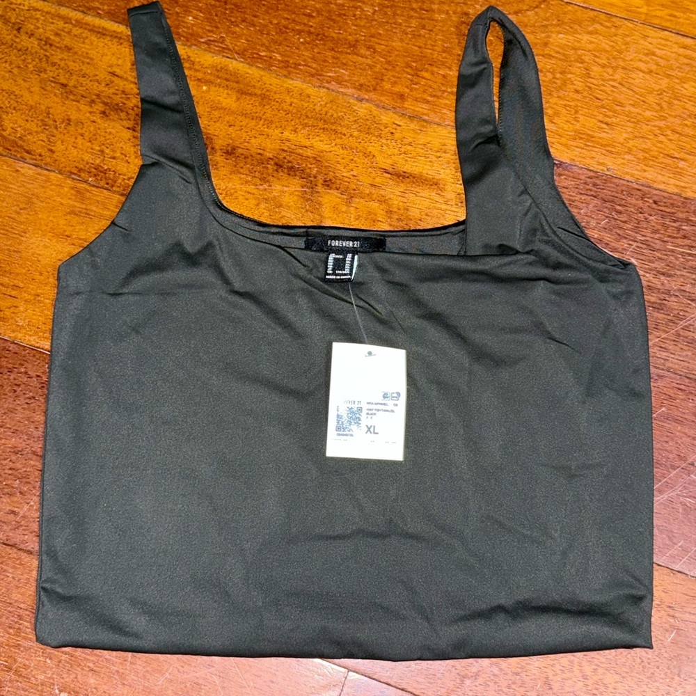 Forever21 Sculpt Shape Women's Black Cropped Tee